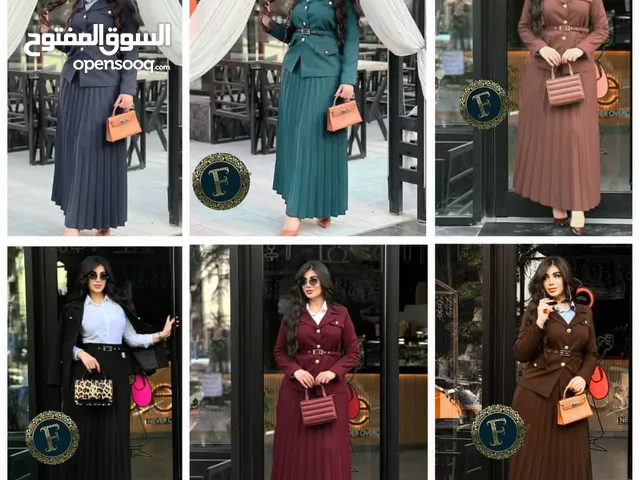 "استمتعي بأروع لحظات الأناقة والتميز مع طقم نسائي فريد من نوعه، صُمم خصيصًا ليُبرز جمالك الطبيعي ...