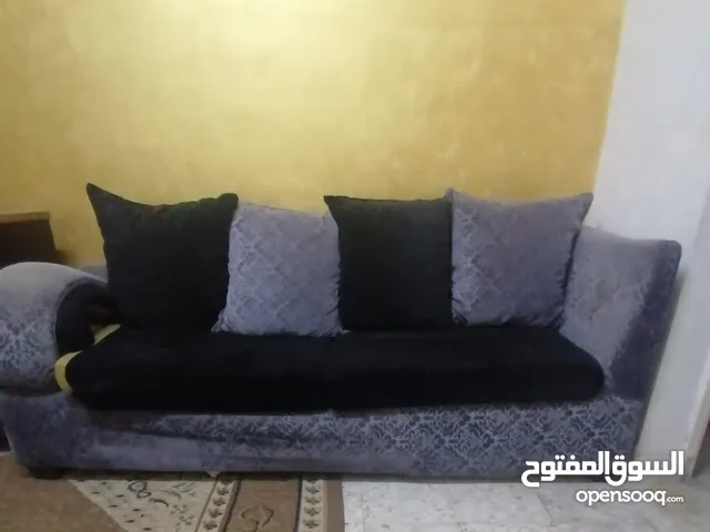 كنب مستعمل + طاولة شاشة
