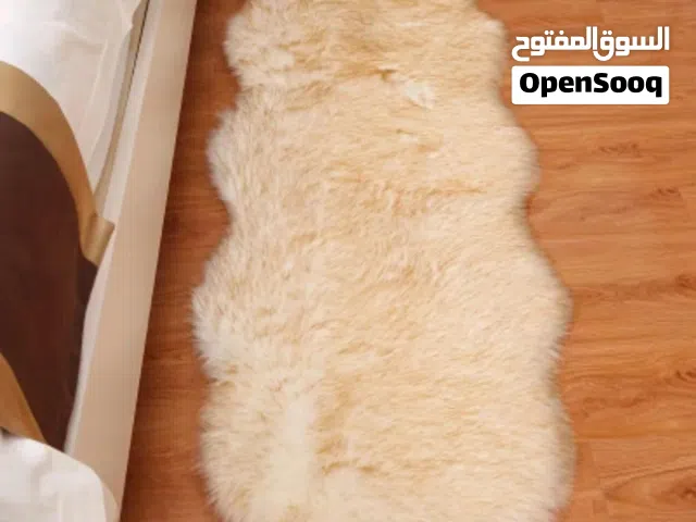 مفرش فرو طول مترتين وعرض متر متوفر اخر قطعه بلون بيجي تخفيضات