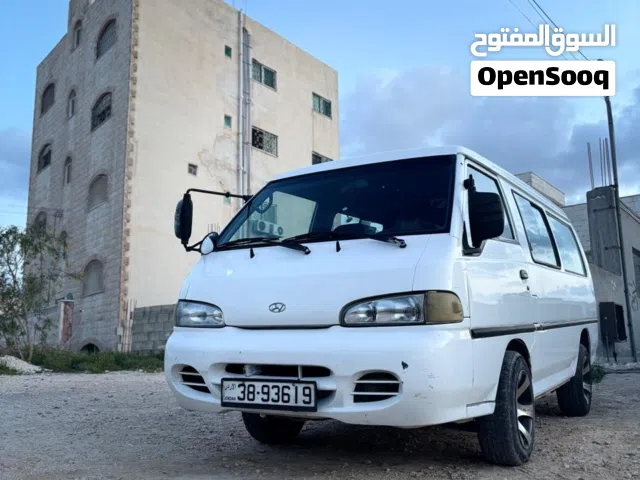 2001, هيونداي, H 100