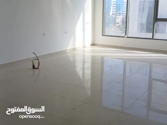 مكتب للإيجار شارع ركب مقابل جوال