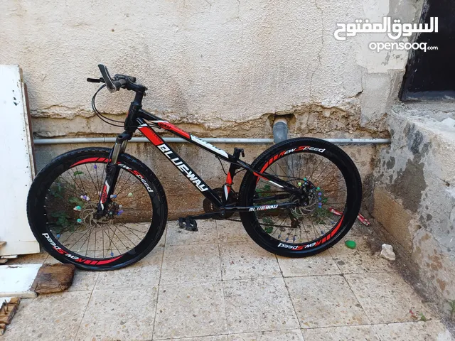 بسكليت امركي بحاله الجديد استعمال خفيف للبيع او للبدل عمان