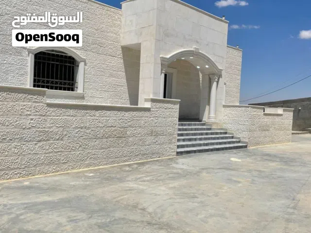 بيت كامل فاخر في ماعين  إطلالة طبيعة وهدوء