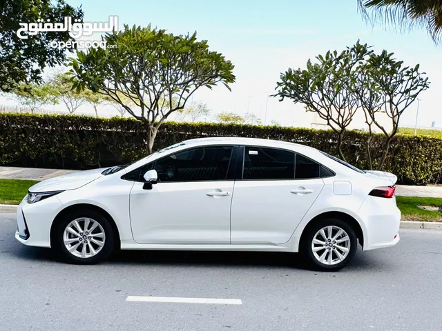 TOYOTA COROLLA XLI Brand New Condition  -2024 -2.0 L -1500km -White WELL MAINTAINED