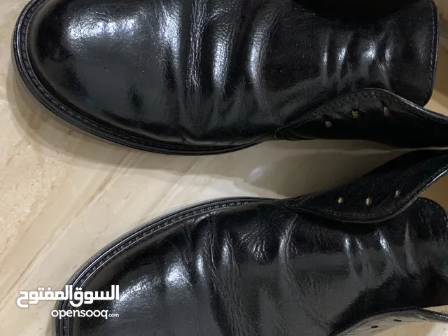 “حذاء Geox”
