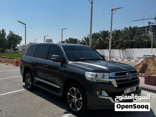 Land Cruiser vxr 5.7