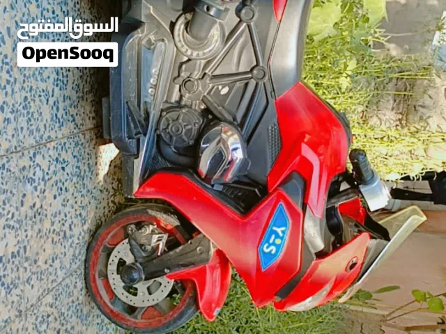 دراجه شحن اطفال نضيفه استعمال قليل نقص بس باتري