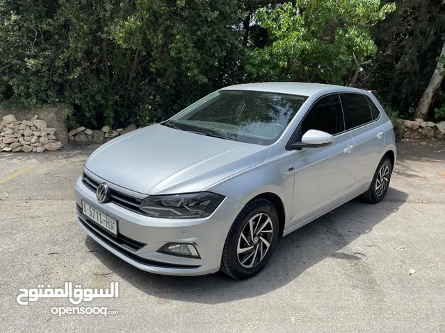 Vw polo اوتوماتيك اصل 1000 تيربو ب الورقه فلللللللللللللل. عدا فتحه