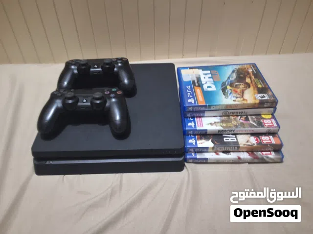 ps4 used plus games with 2 controller