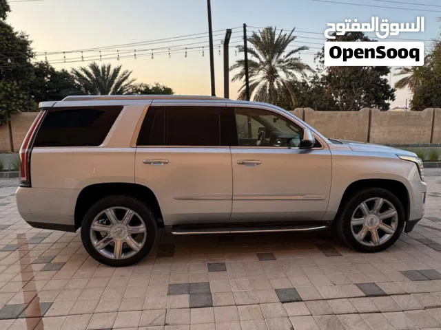 اسكاليد 2018 بحالة ممتازة