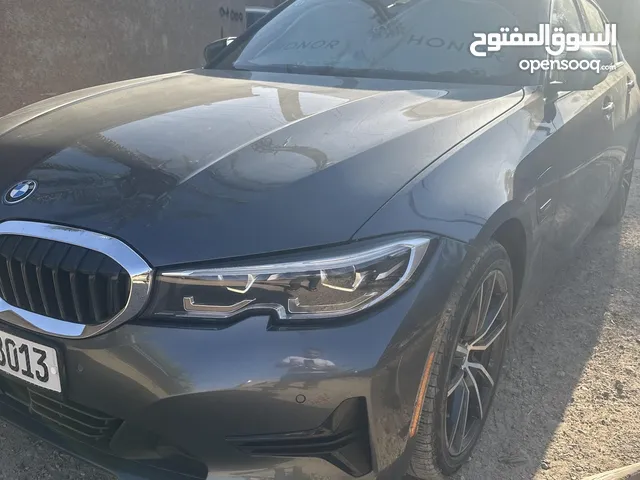 بي ام 330e هايبرد 2022 بدون صبغ بدون تبديل بدون حار فقط bdr بطارف البنيد شبر فقط لاغير