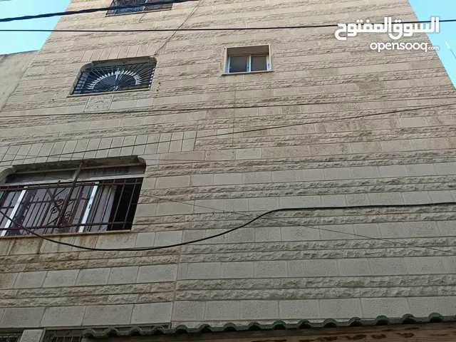 عمارة 4 طوابق و تسوية / بسعر شقة واحد
