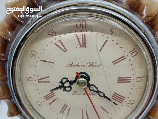 ساعة بريطانيه نوع كوارتز قديمه جدا بحاله ممتازه