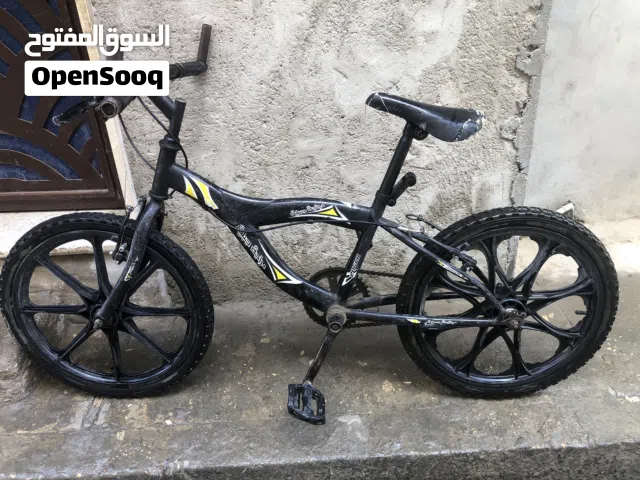 دراجة جبلية ب 300 قابل للنقاش