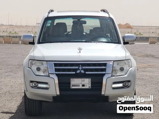 2016 Mitsubishi Pajero GLS