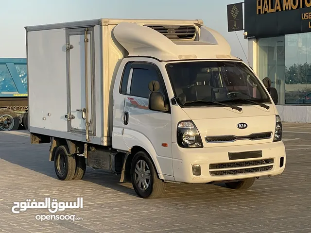 كيا بونغو براد الموتر كير عادي ديزل واود كوريا بحالة ممتاذة جدا غير مستخدم في الخليج بعد فل كامل