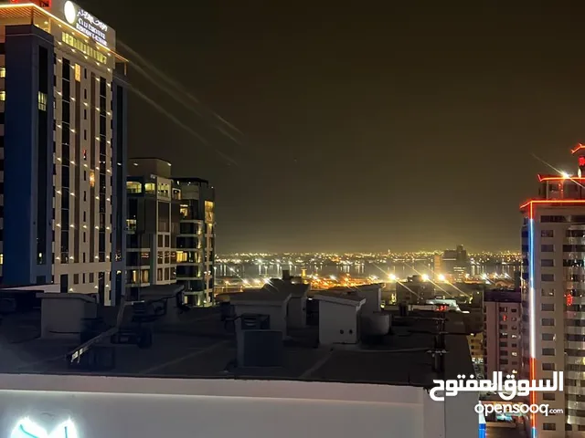 شقه في الجفير غرفه ماستر حمام ضيوف صاله مطبخ مفروشه مؤجره سنوي 300دينار إستثماري سكني ممتاز 8% ROI