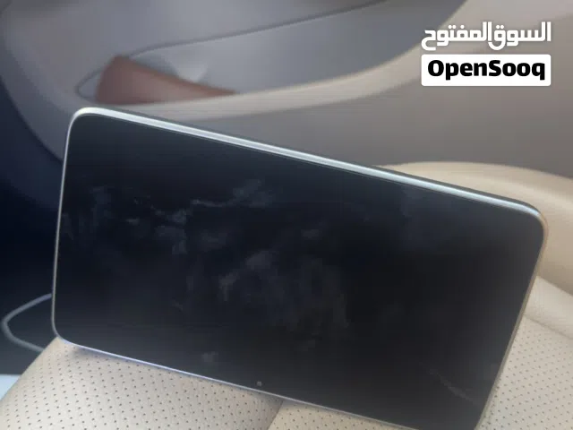 شاشة مرسيدس اصلية c300 موديل 2018 كبيرة