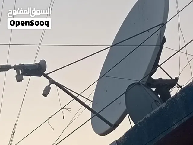 للبيع منظومة إنترنت فضائي VSAT احترافية (كاملة مع كافة الملحقات)