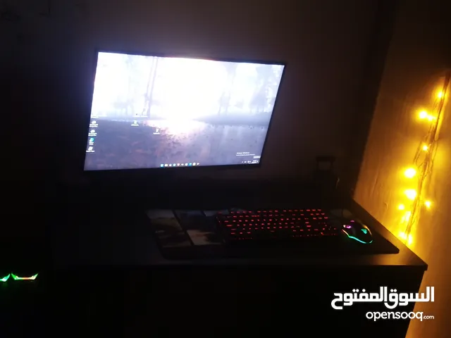 pc gaming مواصفاته لطيفه و كويسه بشغل كل اشي