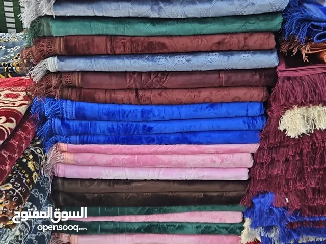 سجاد مصلية سجاده مصليه مصليات مع سند مخمل مقاسات خامات تناسب توزيع صدقة كبار السن مصاحف مسابح سبحة