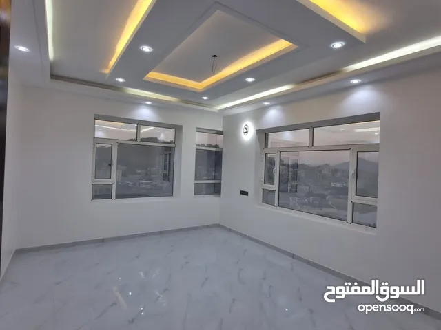 250 m2 More than 6 bedrooms Apartments for Sale in Sana'a Haddah