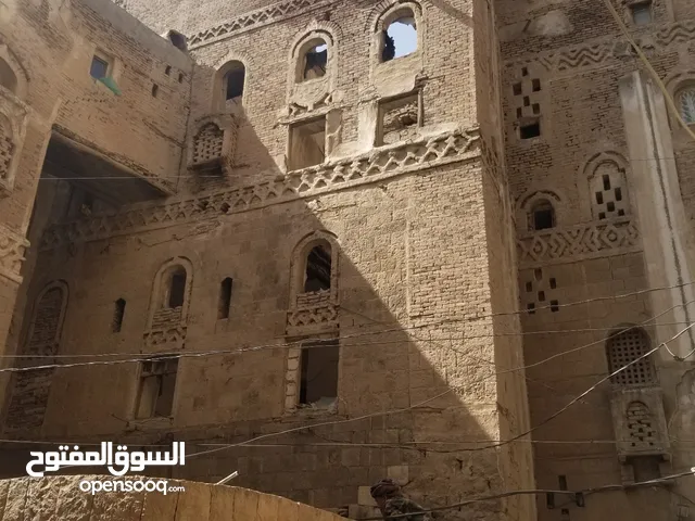 176m2 Studio Townhouse for Sale in Sana'a Moein District