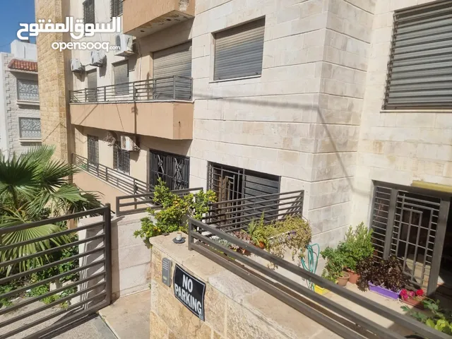 250 m2 4 Bedrooms Apartments for Rent in Amman Um El Summaq