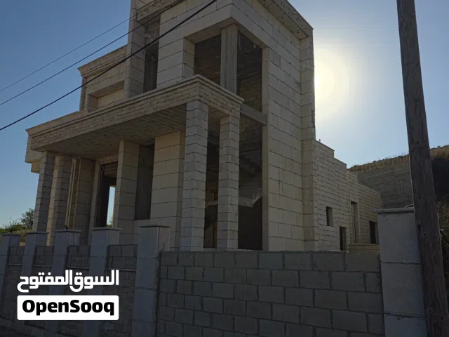فيلا قيد الانشاء (عظم) للبيع في دابوق