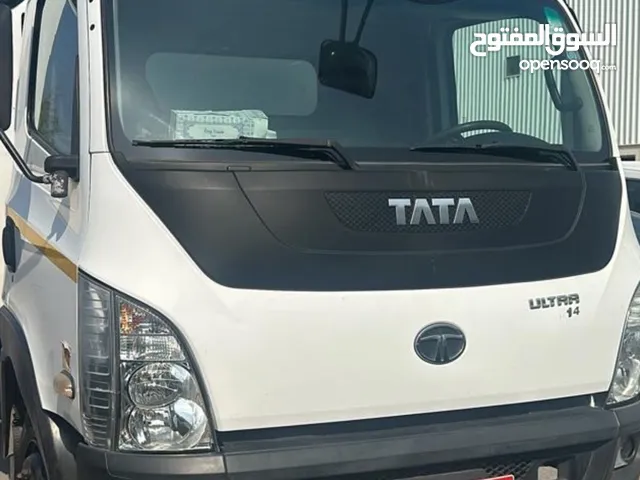 شاحنة 3طن ونص تاتا 2019 صندوق للبيع او الايجار