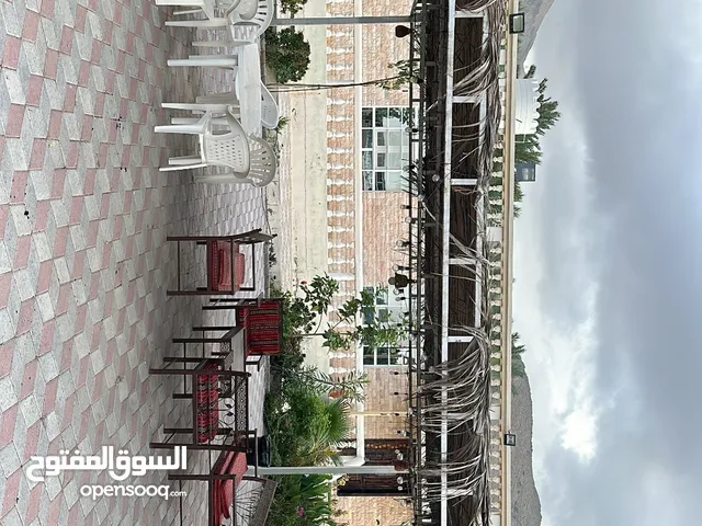 200 m2 2 Bedrooms Villa for Rent in Muscat Ansab