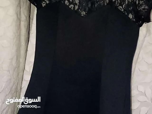 فستان اسود فخم