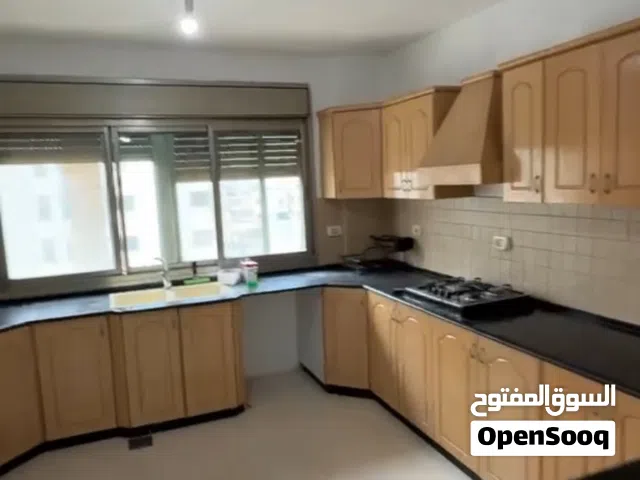150 m2 3 Bedrooms Apartments for Rent in Ramallah and Al-Bireh Al Irsal St.