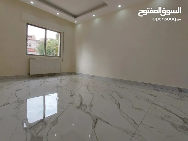 شقة للبيع 190م طابق خلف مطعم ورد وفندق الموفنبيك بسعر مغري