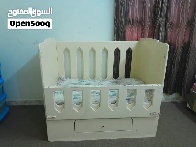 سرير أطفال (بيبي)