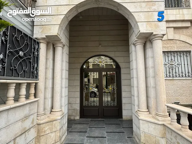 190 m2 4 Bedrooms Apartments for Sale in Amman Tla' Ali