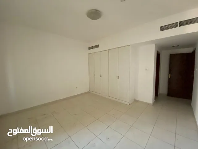 1620 ft 2 Bedrooms Apartments for Rent in Sharjah Al Taawun