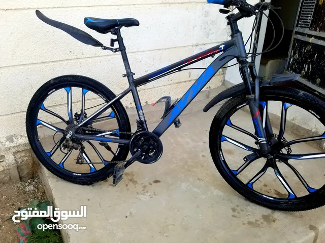 سيكل عرطه محتاج زلط ولا مابيعه سيكل شركه AVYA المنيوم كامل مع الطاوات