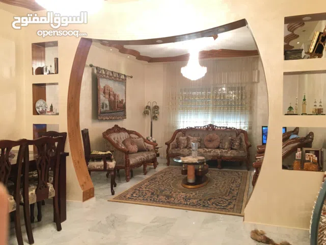 غرفة ضيوف فخمة خشب ماليزي