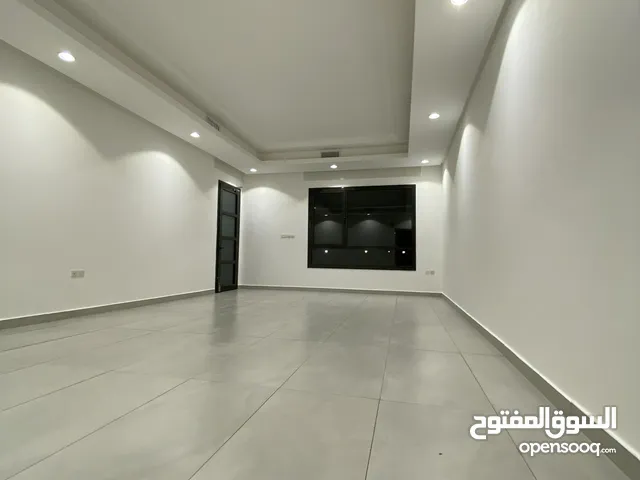 200m2 3 Bedrooms Apartments for Rent in Hawally Jabriya