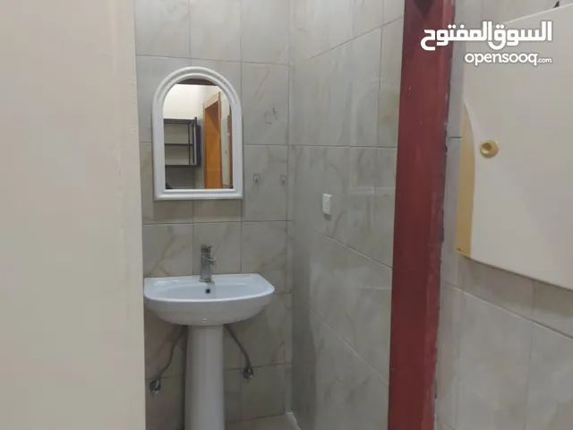 200 m2 Studio Apartments for Rent in Jeddah As Safa