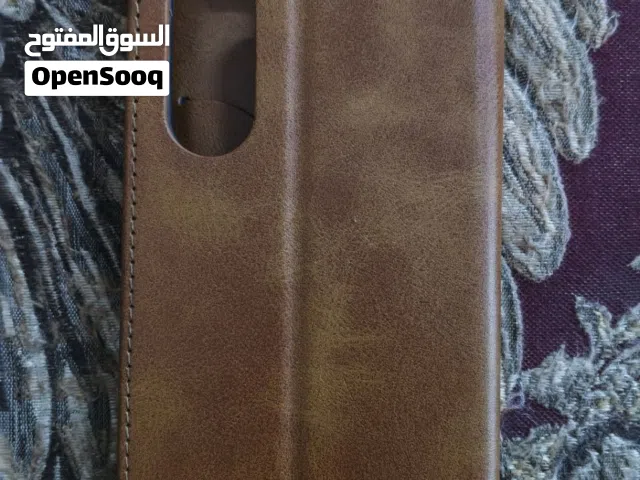 گفر دفتري لون جوزي تكنو سبارك 40  برو بلاس