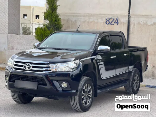2025, Toyota, Hilux, SR5