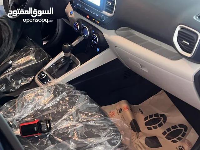 هيونداي فينيو ليميتيد v