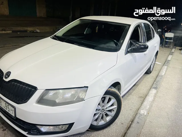 سكودا اوكتافيا 2015