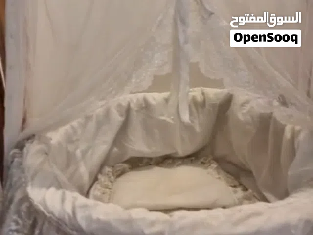سرير اطفال مدور