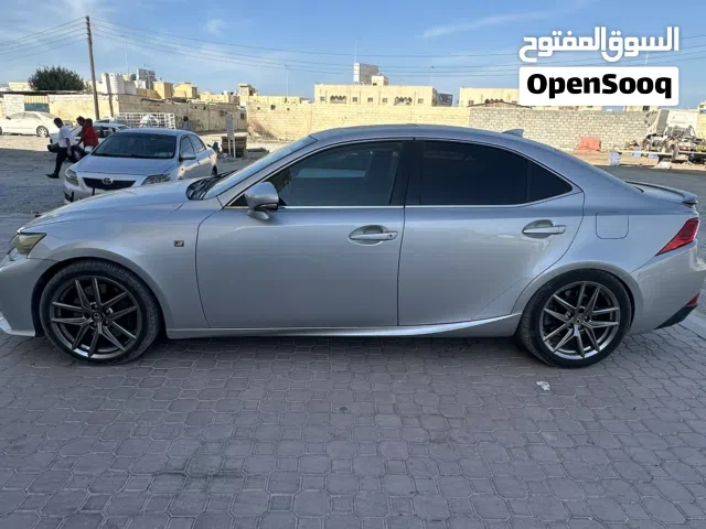 Lexus IS200