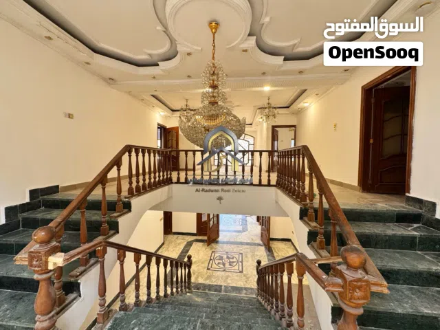1000 m2 More than 6 bedrooms Townhouse for Rent in Basra Baradi'yah