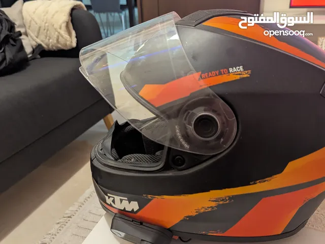 خوذة KTM استعمال قليل دون خدش ECE22 بحالة ممتازة جدا حجم XL