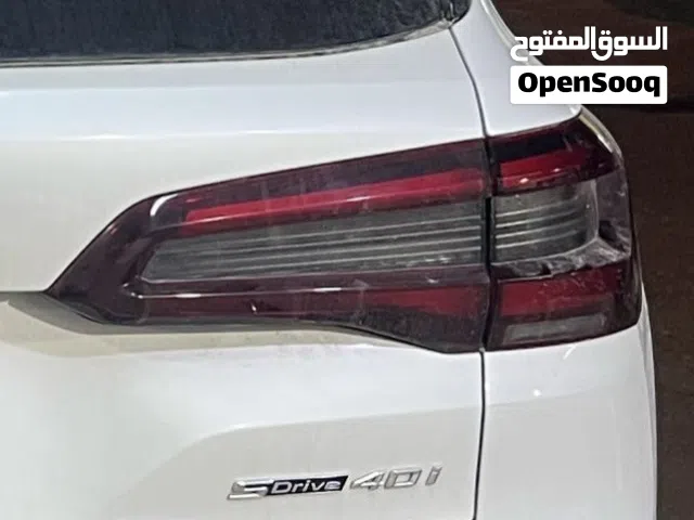BMW X5 G05 2022 الستوبات الخلفيات